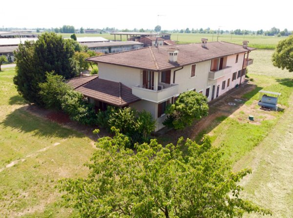 casa indipendente in vendita a Ghedi in zona Ponte Rosso
