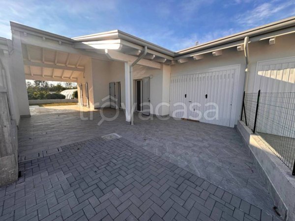 casa indipendente in vendita a Ghedi in zona Ponte Rosso