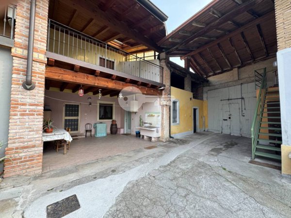 casa indipendente in vendita a Ghedi in zona Belvedere