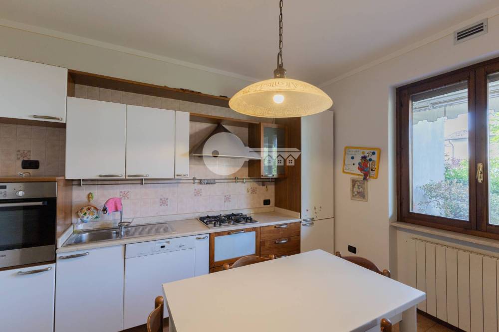 casa indipendente in vendita a Ghedi in zona Belvedere