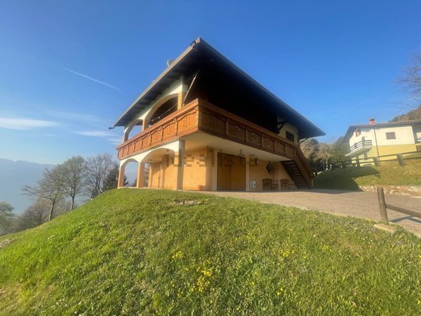 casa indipendente in vendita a Gianico