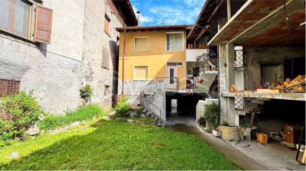 casa indipendente in vendita a Gianico