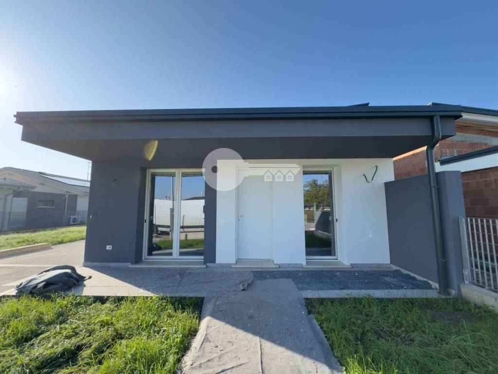 casa indipendente in vendita a Gottolengo