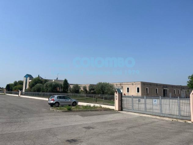locale commerciale in vendita a Gottolengo