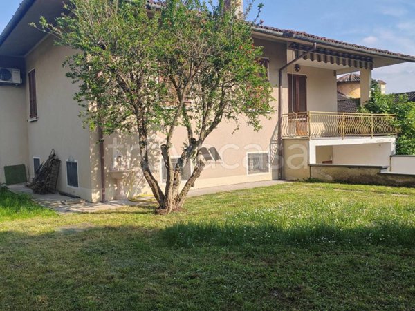casa indipendente in vendita a Gottolengo