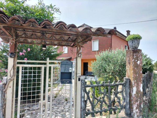casa indipendente in vendita a Gottolengo