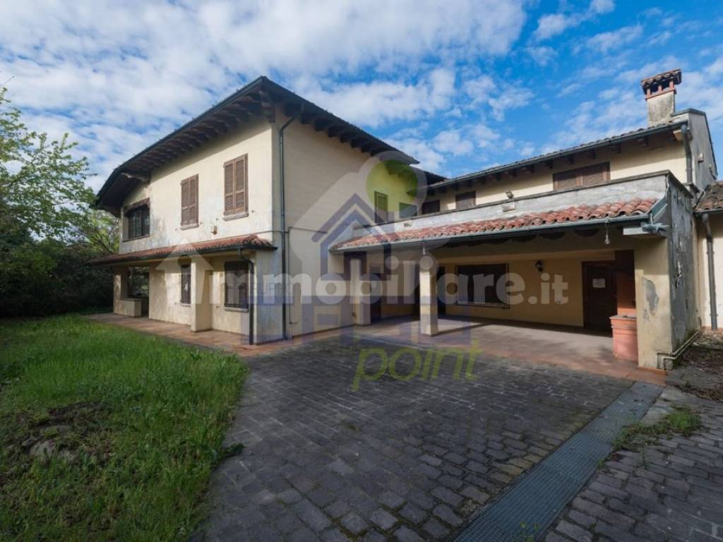 casa indipendente in vendita a Gottolengo