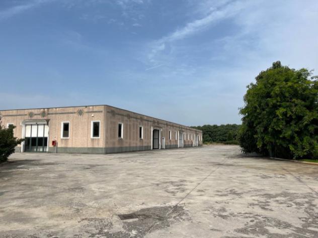 locale commerciale in vendita a Gottolengo