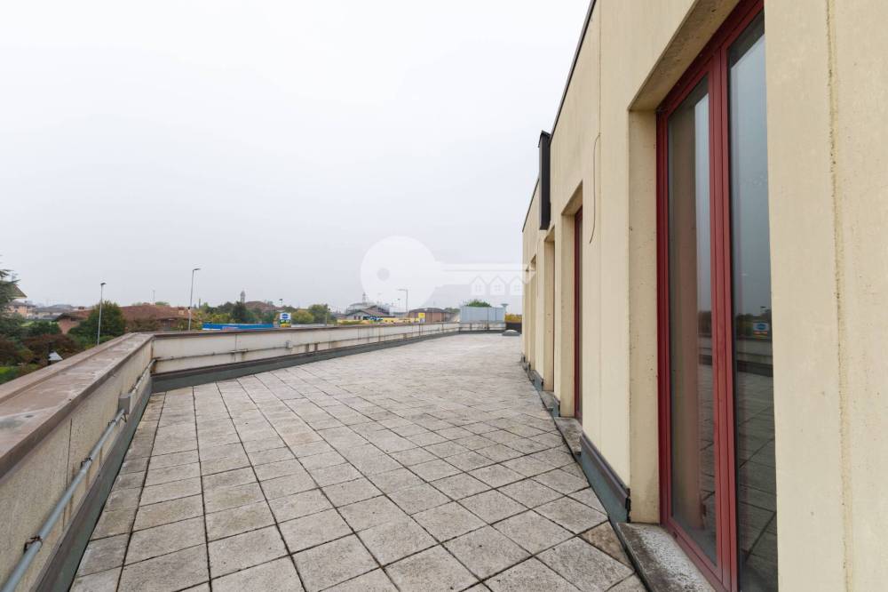 locale commerciale in vendita a Gottolengo