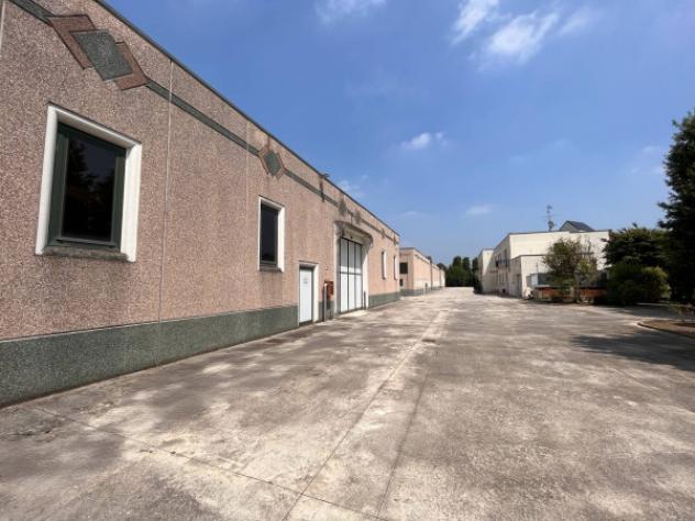 locale commerciale in vendita a Gottolengo