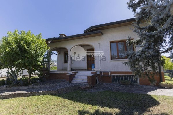 casa indipendente in vendita a Gottolengo