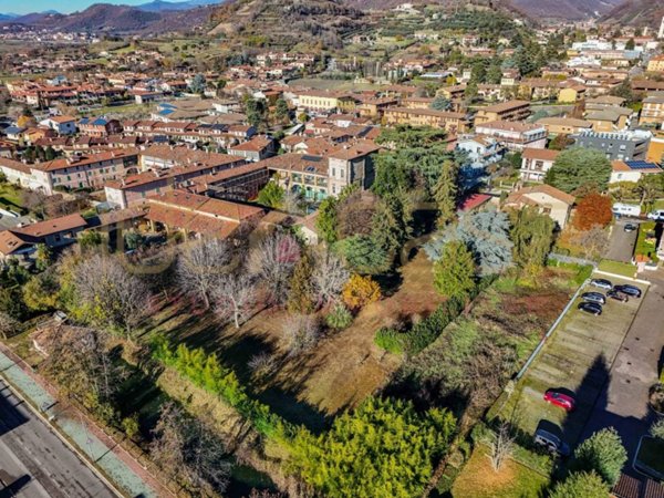 intera palazzina in vendita a Gussago in zona Piazza