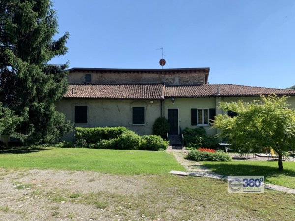 casa indipendente in vendita a Gussago in zona Navezze