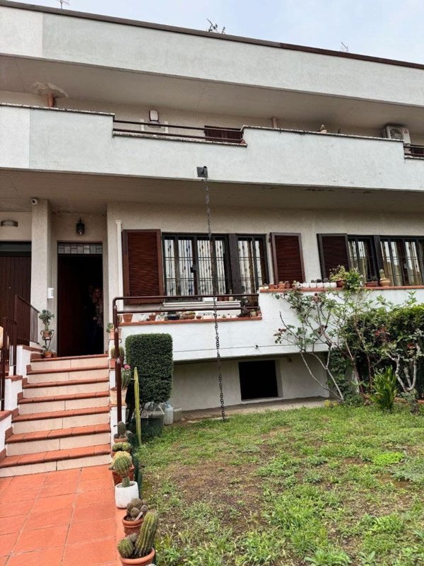 casa indipendente in vendita a Gussago in zona Casaglio
