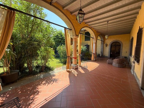 casa indipendente in vendita a Gussago in zona Piazza