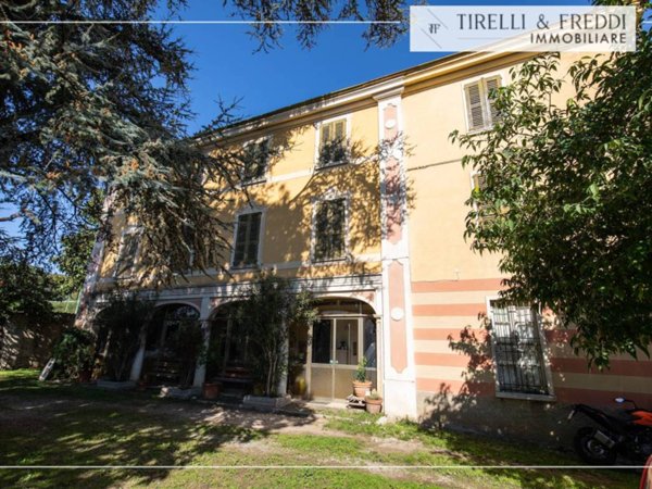 intera palazzina in vendita a Gussago in zona Piazza