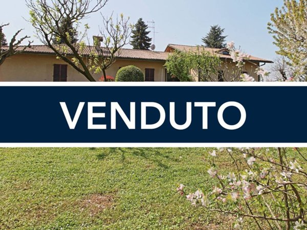 casa indipendente in vendita a Gussago in zona Villa
