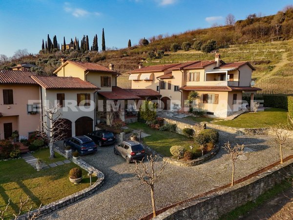 casa indipendente in vendita a Gussago in zona Casaglio