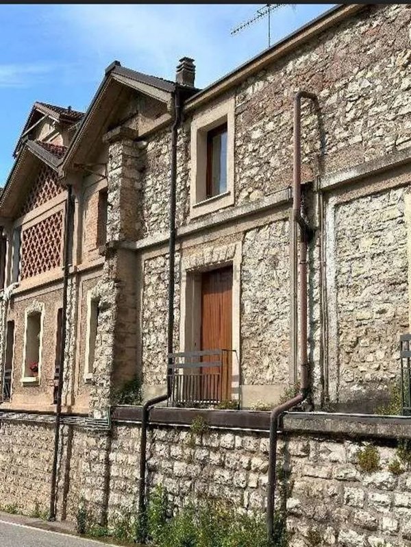 appartamento in vendita a Gussago in zona Piazza