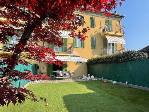casa indipendente in vendita a Gussago in zona Villa