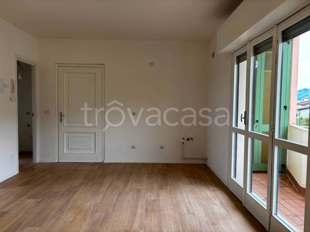 appartamento in vendita a Gussago in zona Ronco