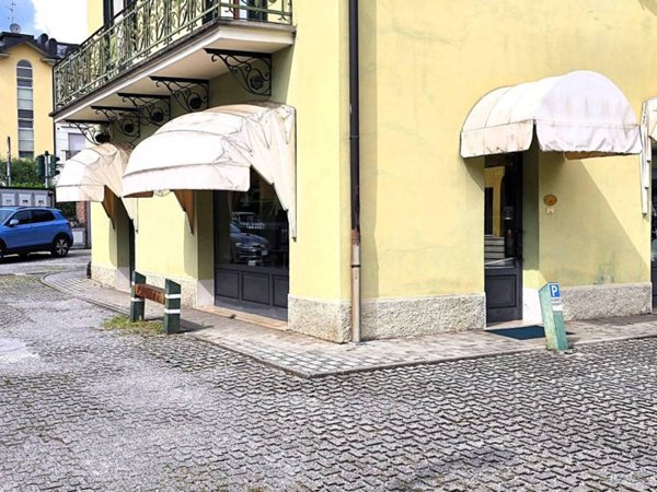 negozio in vendita a Gussago in zona Piazza