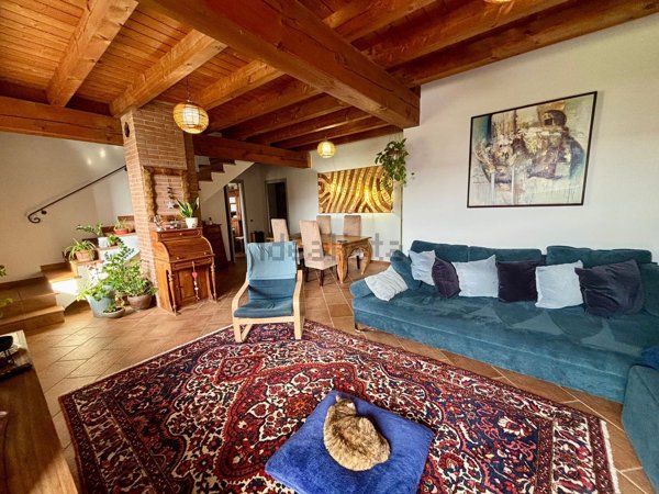 casa indipendente in vendita a Gussago in zona Villa
