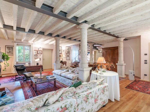 casa indipendente in vendita a Gussago in zona Piazza