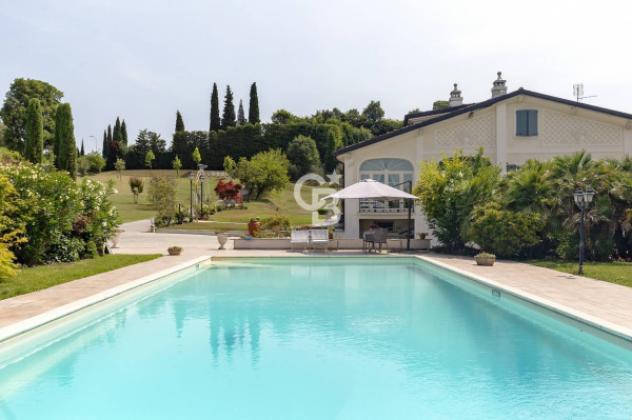 casa indipendente in vendita a Gussago in zona Villa