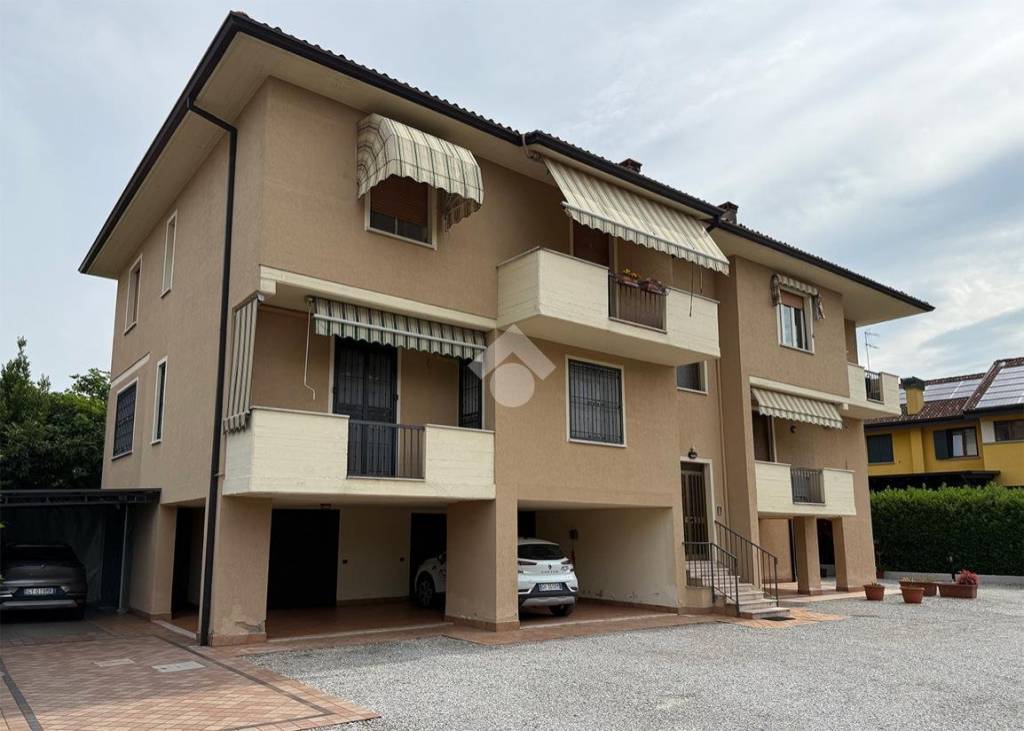 appartamento in vendita a Gussago in zona Croce