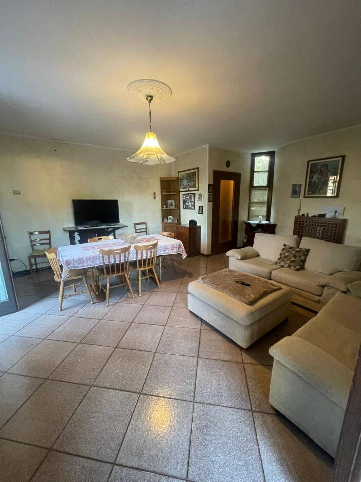 casa indipendente in vendita a Gussago in zona Villa