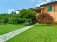 casa indipendente in vendita a Gussago in zona Villa