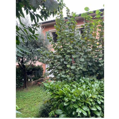 casa indipendente in vendita a Gussago in zona Villa