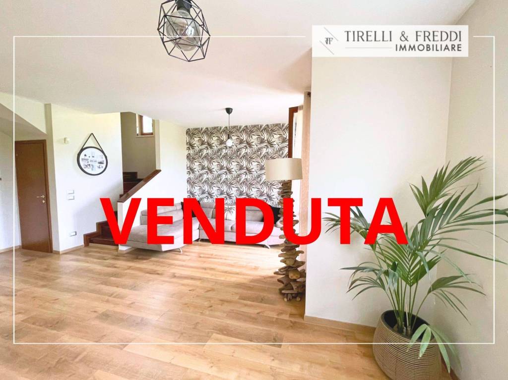 casa indipendente in vendita a Gussago in zona Villa