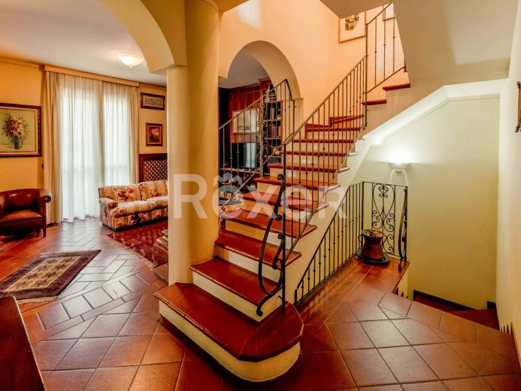 casa indipendente in vendita a Gussago in zona Piazza