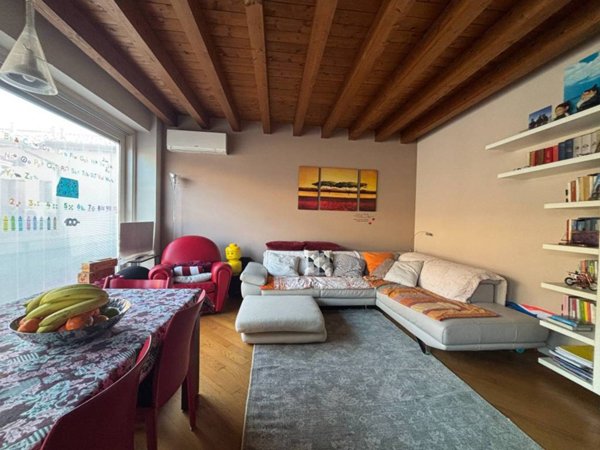 casa indipendente in vendita a Gussago in zona Piazza