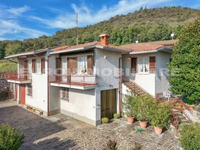 casa indipendente in vendita a Gussago in zona Villa