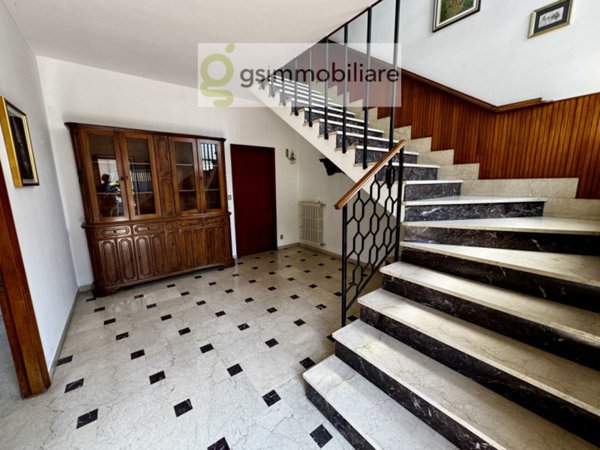 casa indipendente in vendita a Gussago in zona Piazza