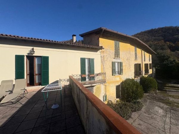 casa indipendente in vendita a Gussago in zona Navezze