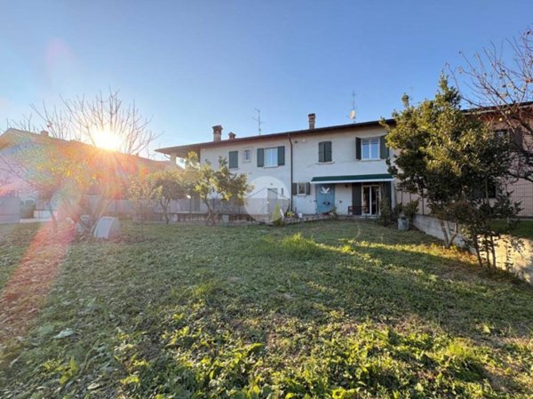 casa indipendente in vendita a Gussago in zona Mandolossa