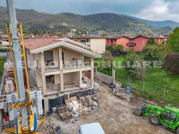 appartamento in vendita a Gussago in zona Ronco