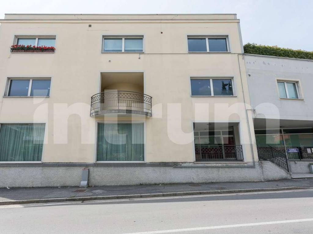 negozio in vendita a Gussago in zona Piazza