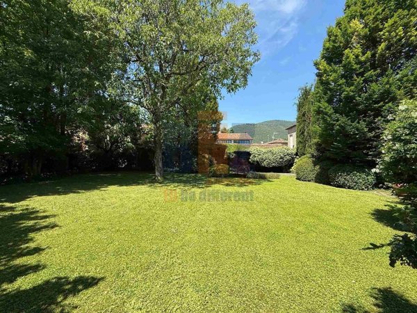 casa indipendente in vendita a Gussago in zona Villa