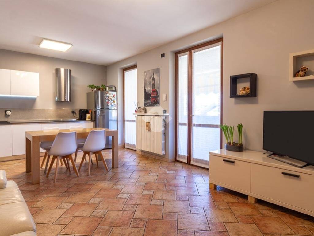 appartamento in vendita a Gussago in zona Ronco