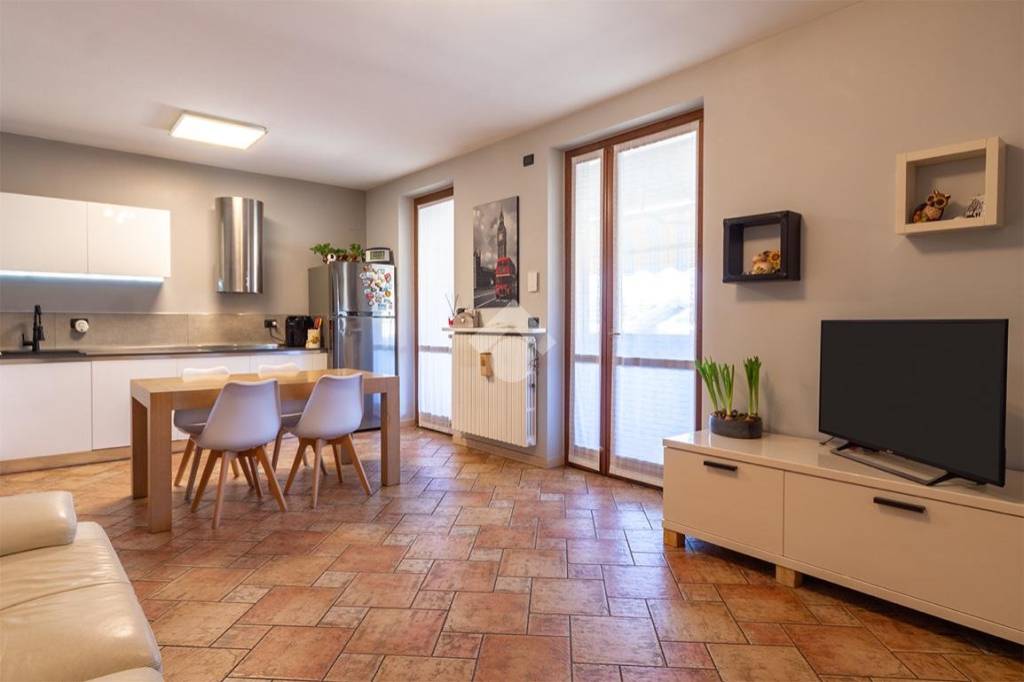 appartamento in vendita a Gussago in zona Ronco