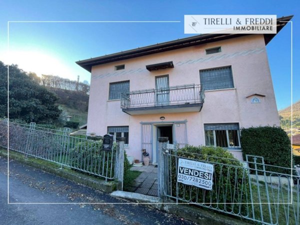 casa indipendente in vendita a Gussago in zona Villa