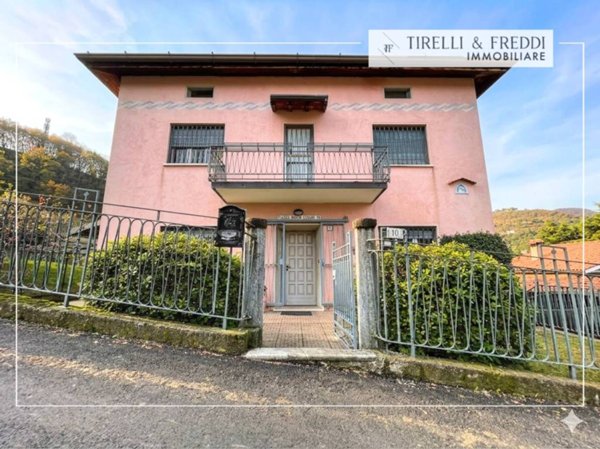 casa indipendente in vendita a Gussago in zona Villa