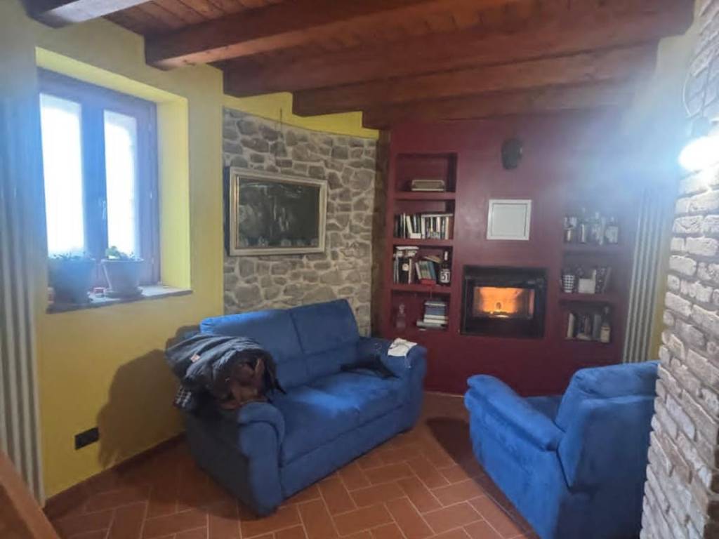 casa indipendente in vendita a Gussago in zona Piazza