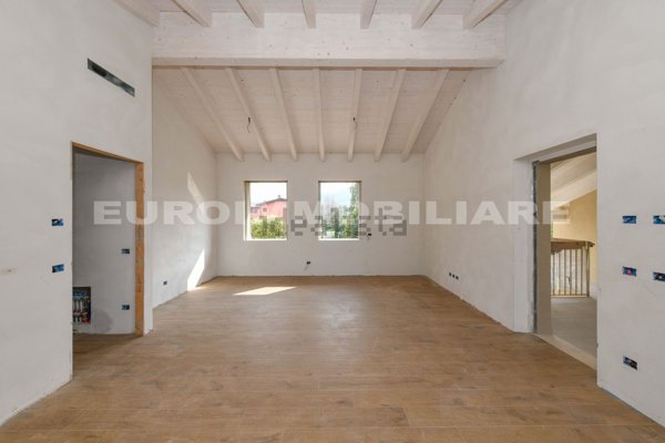 appartamento in vendita a Gussago in zona Ronco