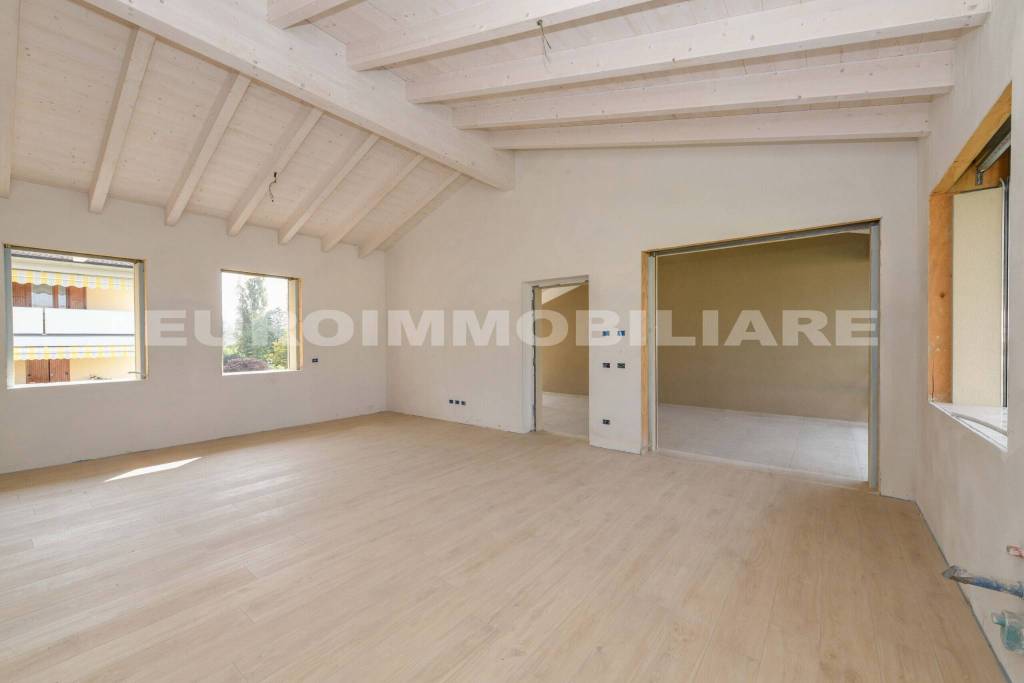 appartamento in vendita a Gussago in zona Ronco